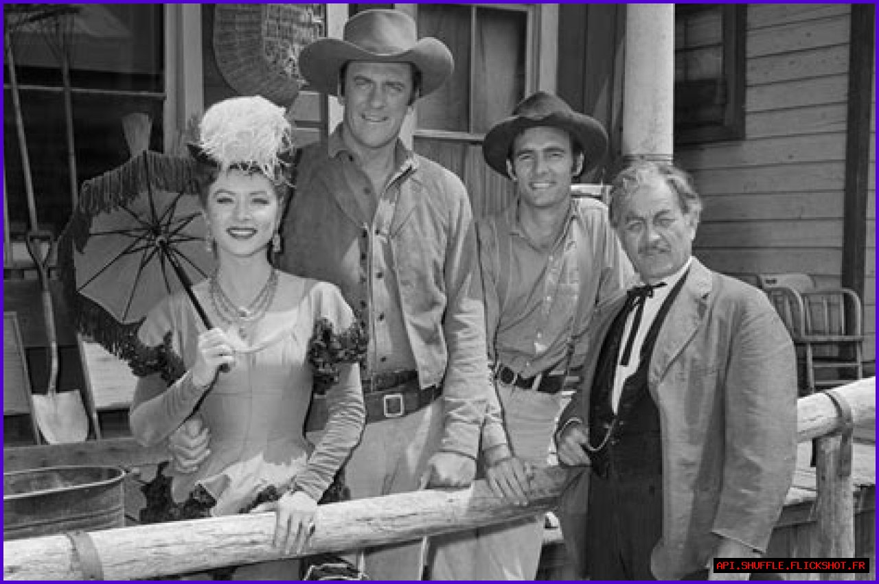 Did James Arness and Dennis Weaver get along?