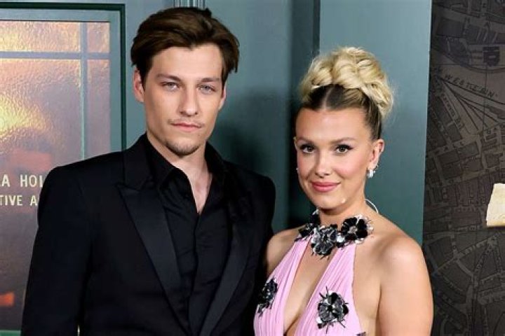 Adonis Shropshire is Engaged to Kristinia DeBarge! Explore His Wiki, Net Worth, Ex-Wife, Height!!