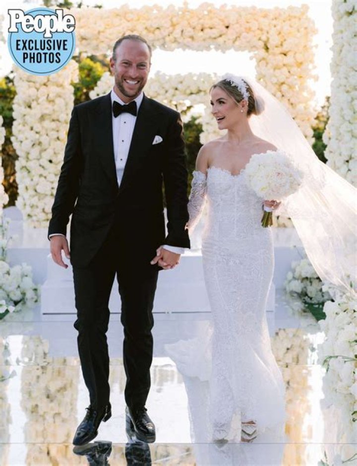 Dolores Drake: Meet Beverly Hills Wedding Actress On Instagram