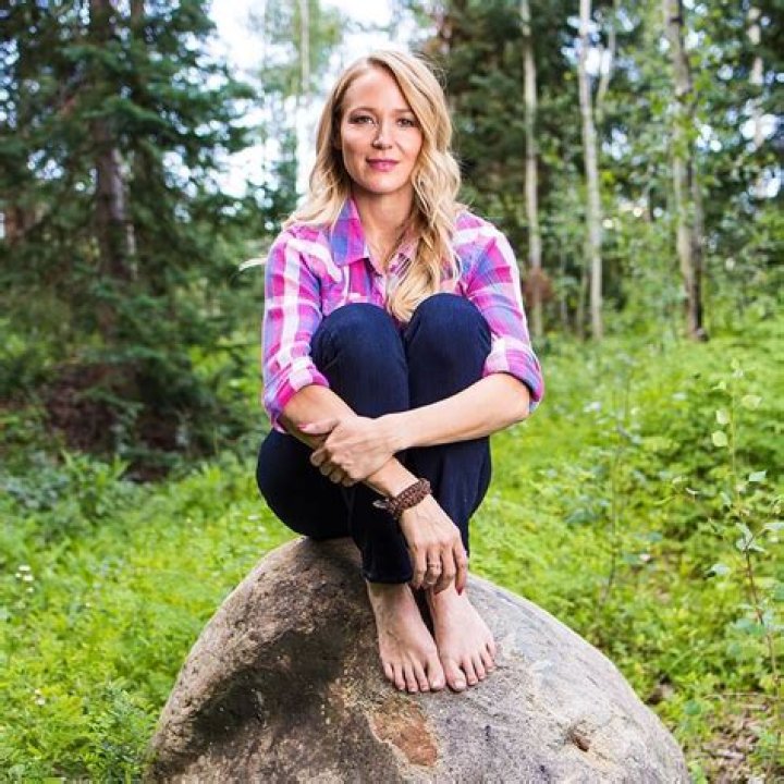 Exploring Jane Kilcher's Marital Journey