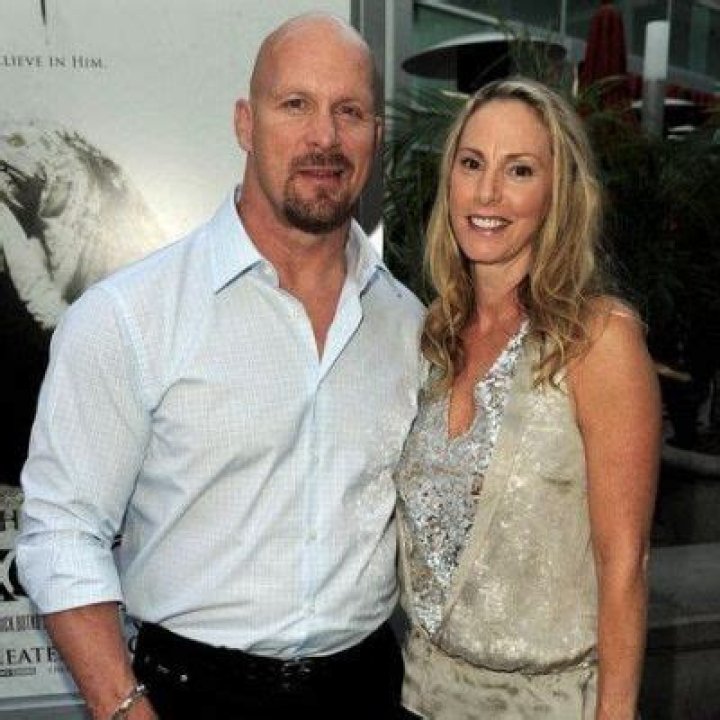 Kathryn Burrhus- Wiki, Age, Ethnicity, Husband, Height, Net Worth, Career