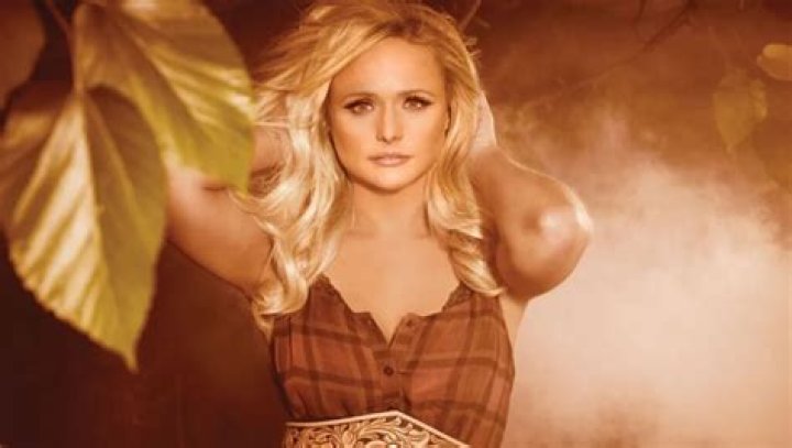 Miranda Lambert Neon Bikini, Stepson, Discography, Husband, Net Worth, Instagram, Spouse