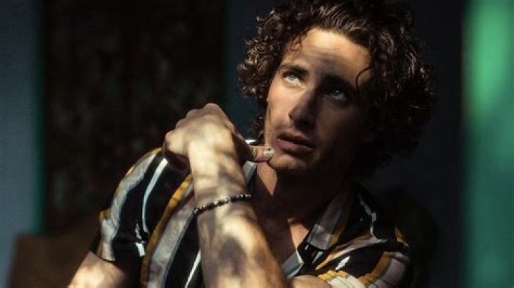 This Is How Chris Barnett Made A Net Worth of $800 Thousand ·