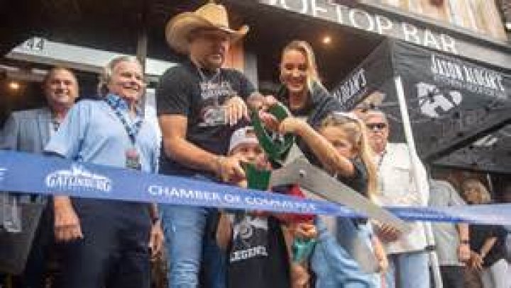 Unveiling Jason Aldean's Height: Beyond The Numbers