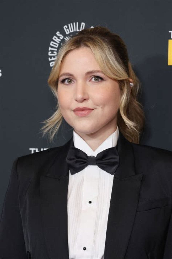 Unveiling Taylor Tomlinson's Journey: Age, Biography, And Beyond