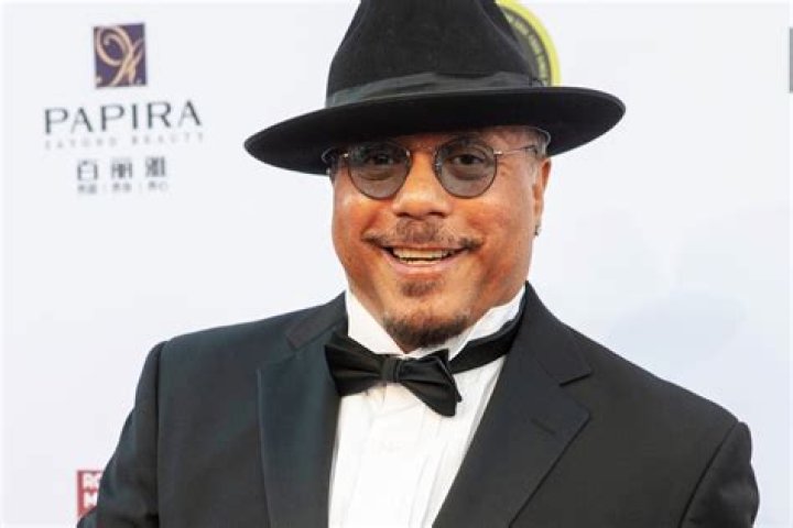 Unveiling The Secrets: Howard Hewett's Spouse