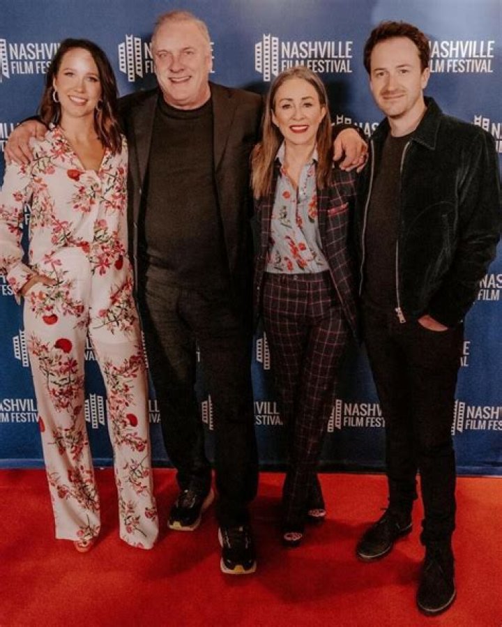 Wes Chatham- Wiki, Age, Height, Net Worth, Wife, Ethnicity ·